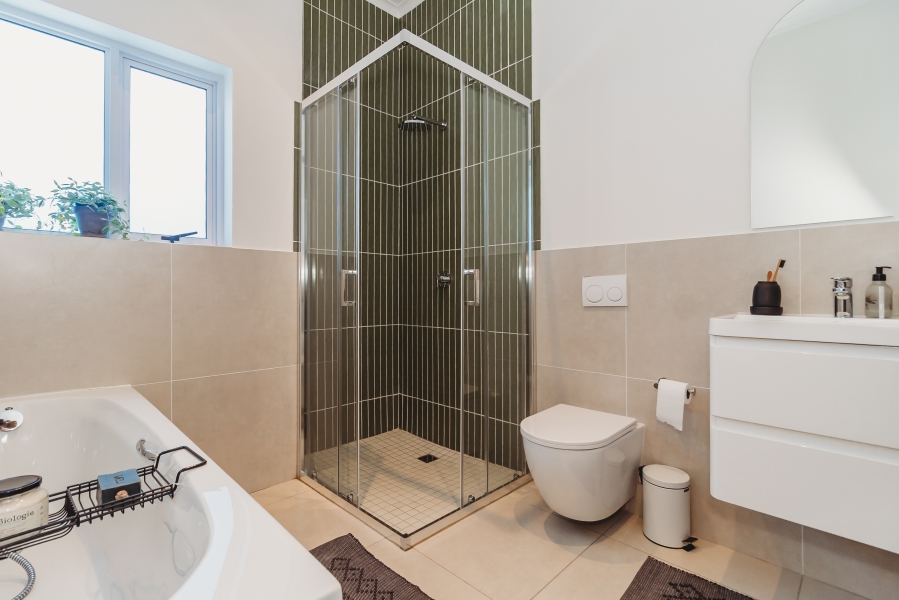 3 Bedroom Property for Sale in Kraaibosch Western Cape